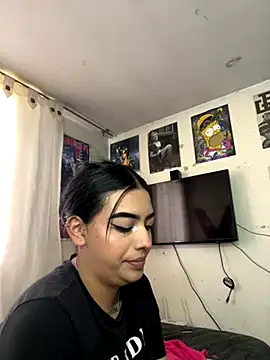 eva six online show from 10/15/25, 03:23