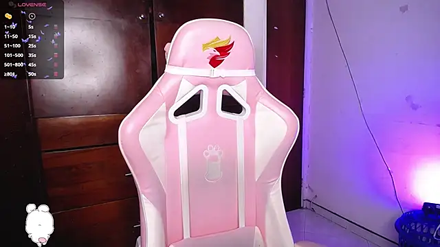 eva six online show from 11/15/25, 01:25