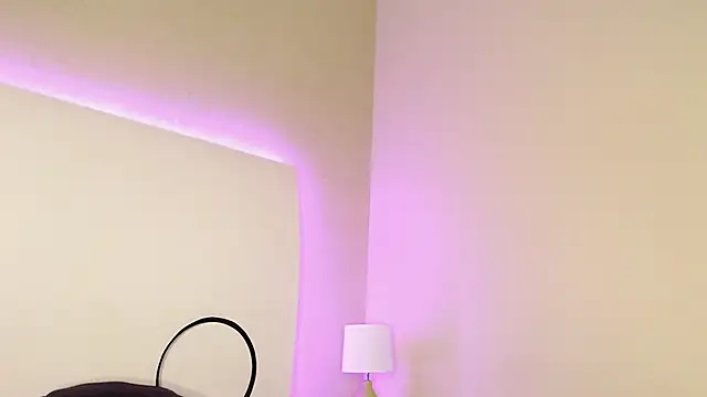 NaiaGils online show from 03/11/25, 05:24