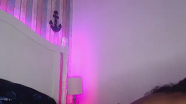 NaiaGils online show from 09/17/25, 07:15