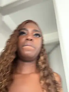 NaiaGils online show from 02/08/26, 01:58