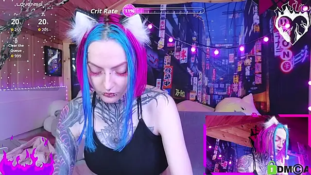 Snapshot of NekoCyber chatting on 11/19/25, 05:29 NekoCyber online show from 11/19/25, 05:29