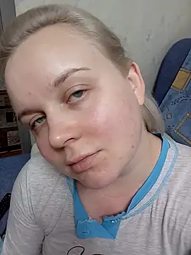 Snapshot of Karolina_love_ chatting on 09/17/25, 09:38 Karolina love online show from 09/17/25, 09:38