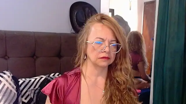 Snapshot of RubyWatson50 chatting on 06/19/26, 11:52 RubyWatson50 online show from 06/19/26, 11:52
