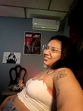 Snapshot of DanelyLopez chatting on 01/22/25, 03:09 DanelyLopez online show from 01/22/25, 03:09