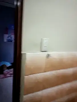 Snapshot of DanelyLopez chatting on 10/05/25, 11:13 DanelyLopez online show from 10/05/25, 11:13