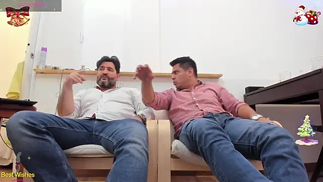 Snapshot of Maxi_TheBigDaddy chatting on 12/28/24, 09:40 Maxi TheBigDaddy online show from 12/28/24, 09:40