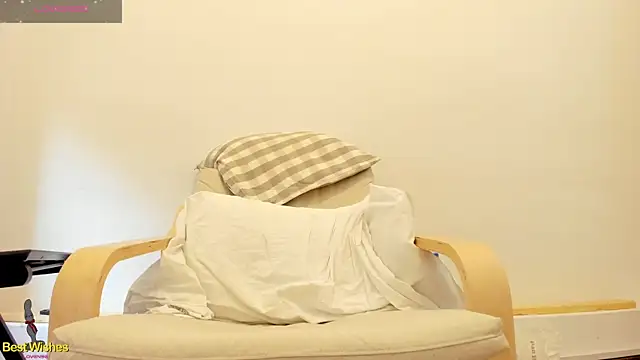 Snapshot of Maxi_TheBigDaddy chatting on 01/16/25, 04:07 Maxi TheBigDaddy online show from 01/16/25, 04:07