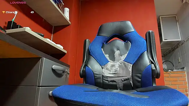 Snapshot of Maxi_TheBigDaddy chatting on 03/06/25, 07:32 Maxi TheBigDaddy online show from 03/06/25, 07:32