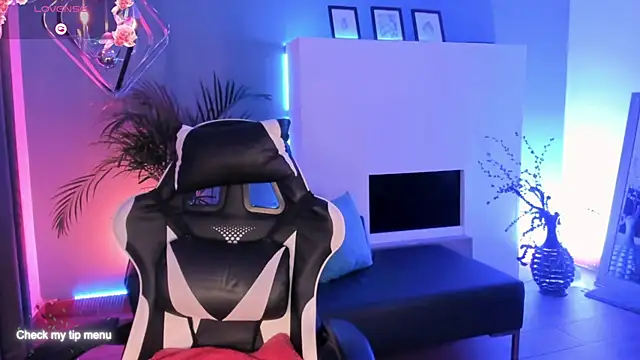 Megan inked online show from 12/14/25, 03:01