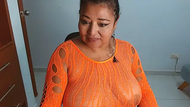 Snapshot of mariemiller19 chatting on 03/21/25, 03:35 mariemiller19 online show from 03/21/25, 03:35