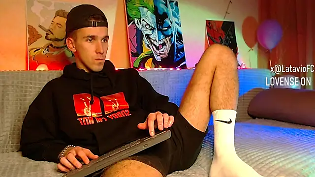 Snapshot of Midnighter_ chatting on 01/14/25, 05:40 Midnighter online show from 01/14/25, 05:40