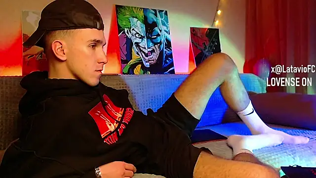 Snapshot of Midnighter_ chatting on 01/28/25, 06:39 Midnighter online show from 01/28/25, 06:39