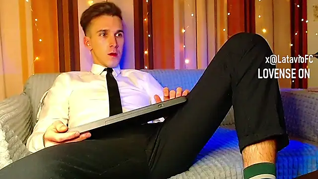 Midnighter  online show from 12/16/25, 11:54