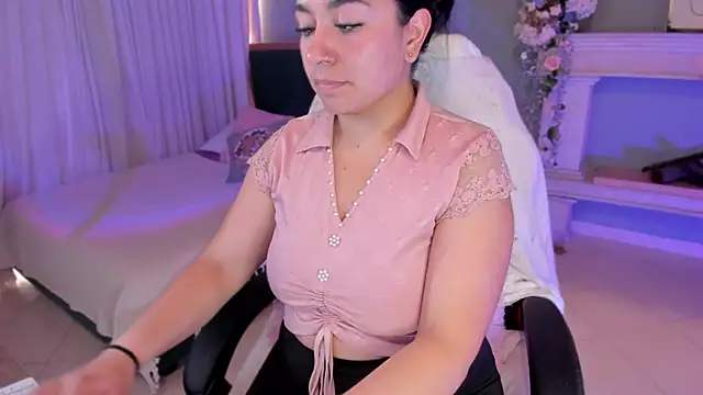 scarlet miller1 online show from 03/10/25, 12:04