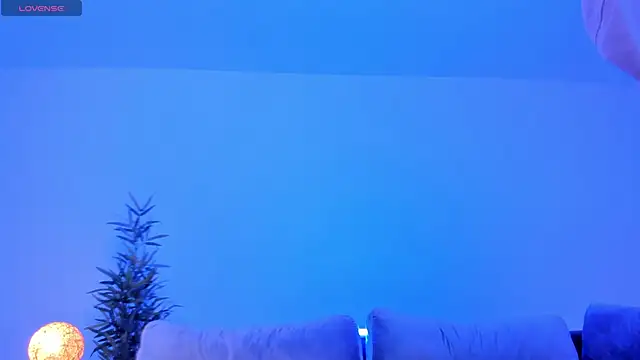 charlottewhitte online show from 02/03/25, 11:09