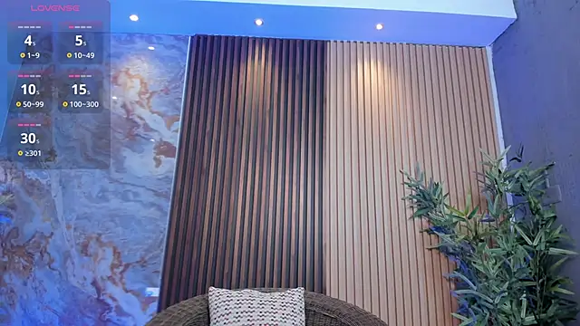 charlottewhitte online show from 09/24/25, 11:46