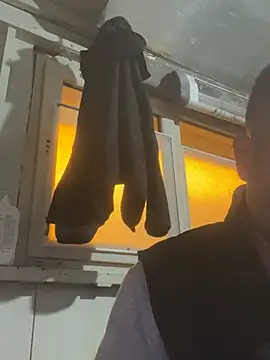 Snapshot of mustican422 chatting on 01/23/25, 06:03 mustican422 online show from 01/23/25, 06:03