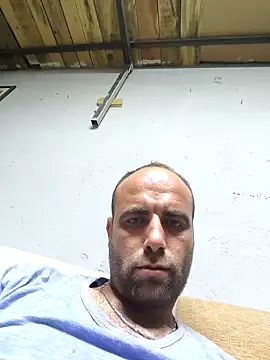 Snapshot of mustican422 chatting on 09/18/25, 06:21 mustican422 online show from 09/18/25, 06:21