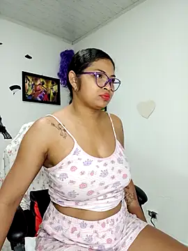 chalohott online show from 10/23/25, 09:08