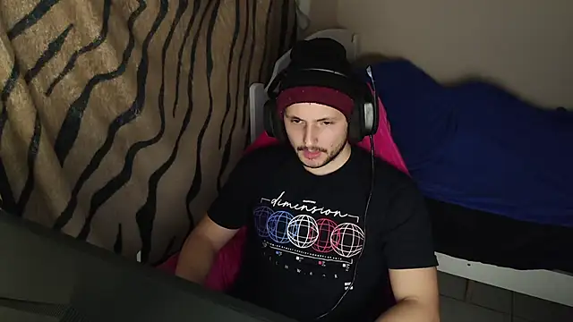 Snapshot of iurytx chatting on 02/27/25, 09:58 iurytx online show from 02/27/25, 09:58