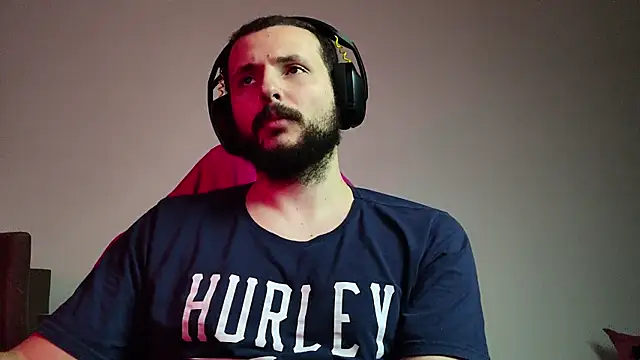 Snapshot of iurytx chatting on 09/14/25, 11:04 iurytx online show from 09/14/25, 11:04