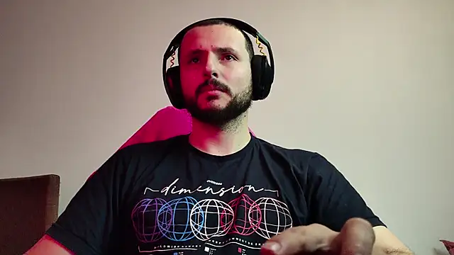 Snapshot of iurytx chatting on 09/26/25, 12:14 iurytx online show from 09/26/25, 12:14