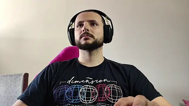 Snapshot of iurytx chatting on 09/26/25, 01:48 iurytx online show from 09/26/25, 01:48