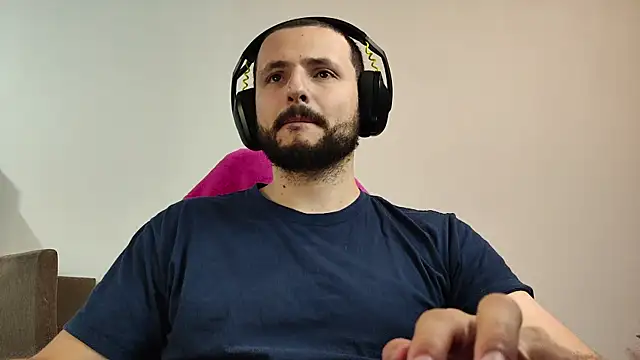 Snapshot of iurytx chatting on 09/28/25, 10:37 iurytx online show from 09/28/25, 10:37