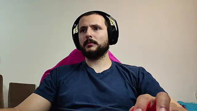 Snapshot of iurytx chatting on 10/16/25, 08:37 iurytx online show from 10/16/25, 08:37