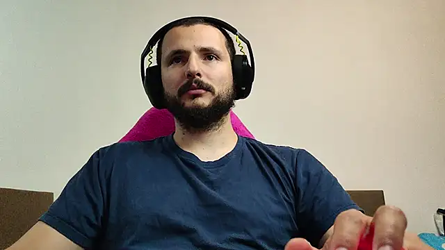 Snapshot of iurytx chatting on 10/17/25, 07:11 iurytx online show from 10/17/25, 07:11