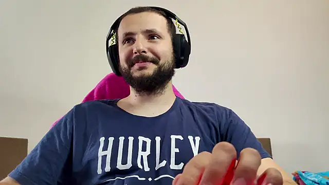 Snapshot of iurytx chatting on 10/29/25, 03:14 iurytx online show from 10/29/25, 03:14