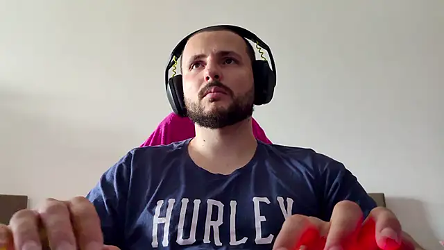 iurytx online show from 11/13/25, 06:51