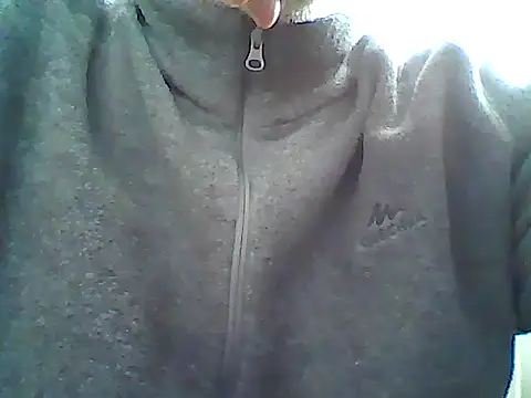 Snapshot of xcimeru chatting on 02/07/25, 11:56 xcimeru online show from 02/07/25, 11:56