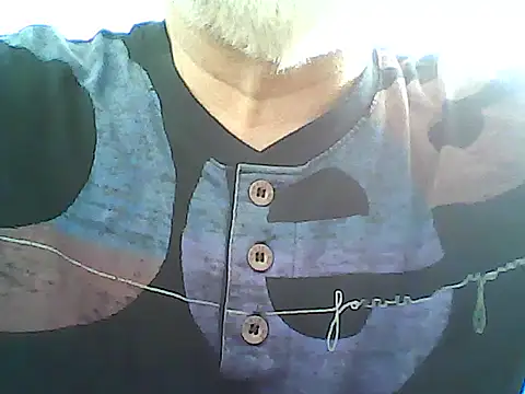 Snapshot of xcimeru chatting on 02/21/25, 12:17 xcimeru online show from 02/21/25, 12:17