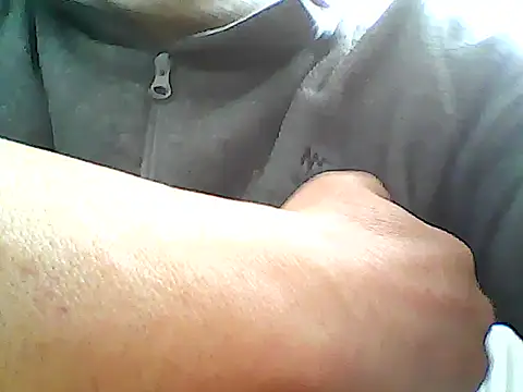 Snapshot of xcimeru chatting on 02/22/25, 08:40 xcimeru online show from 02/22/25, 08:40