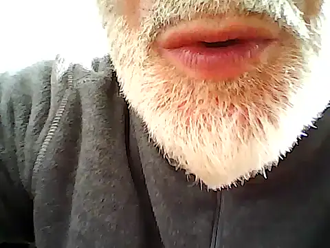 Snapshot of xcimeru chatting on 03/05/25, 12:00 xcimeru online show from 03/05/25, 12:00