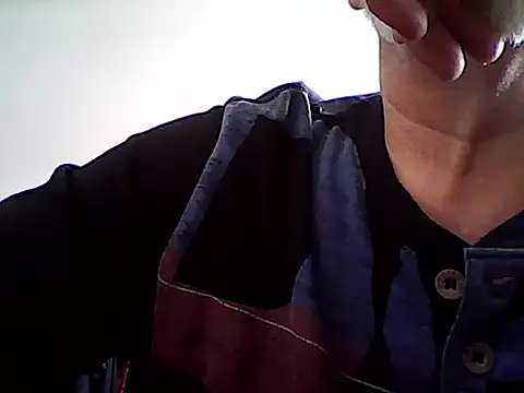 Snapshot of xcimeru chatting on 03/07/25, 10:45 xcimeru online show from 03/07/25, 10:45