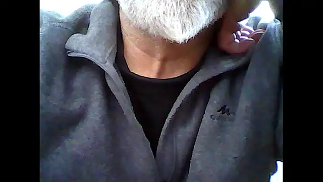 Snapshot of xcimeru chatting on 09/24/25, 07:23 xcimeru online show from 09/24/25, 07:23