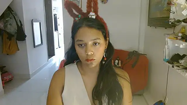 Chiara petterson online show from 12/14/25, 06:45