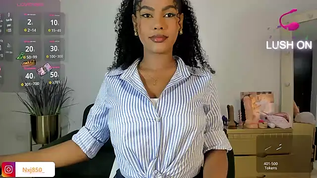 HOTBLACKANDWHITE2 online show from 02/02/25, 01:02