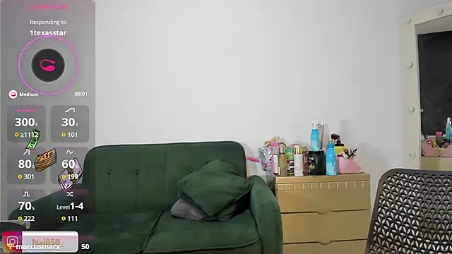 HOTBLACKANDWHITE2 online show from 09/11/25, 11:27