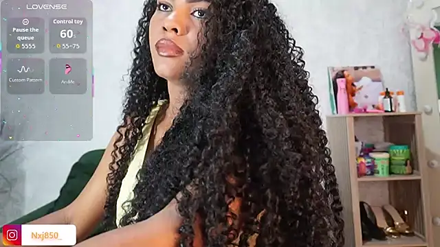 HOTBLACKANDWHITE2 online show from 02/07/26, 12:14