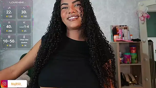 HOTBLACKANDWHITE2 online show from 02/10/26, 09:30