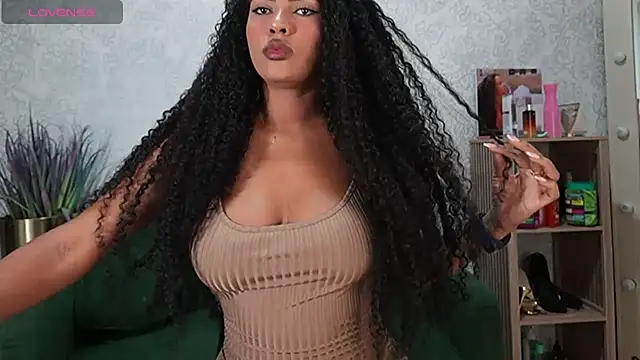 HOTBLACKANDWHITE2 online show from 04/17/26, 03:53