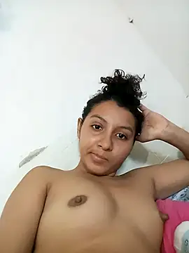 SiraJones-13 online show from 11/20/25, 04:51