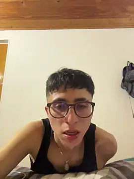 CamiRojas boy online show from 12/20/25, 04:19