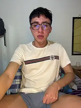 CamiRojas boy online show from 06/22/26, 04:09