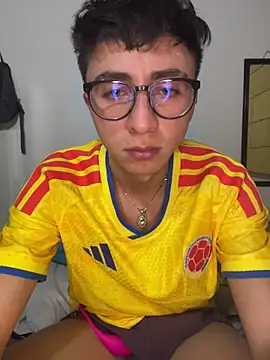 CamiRojas boy online show from 06/24/26, 05:17