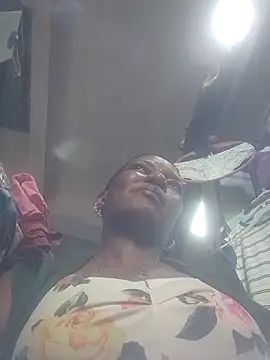 Hailey BaileyXYZ online show from 12/14/25, 02:00